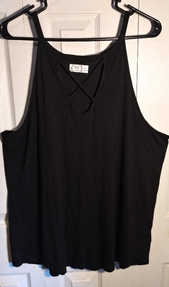 Black strappy tank top size XXL